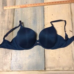 Victoria’s Secret padded bra38DD
